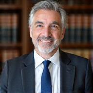 Avvocato senior di Cogwheel Juris specializzato in contrattualistica